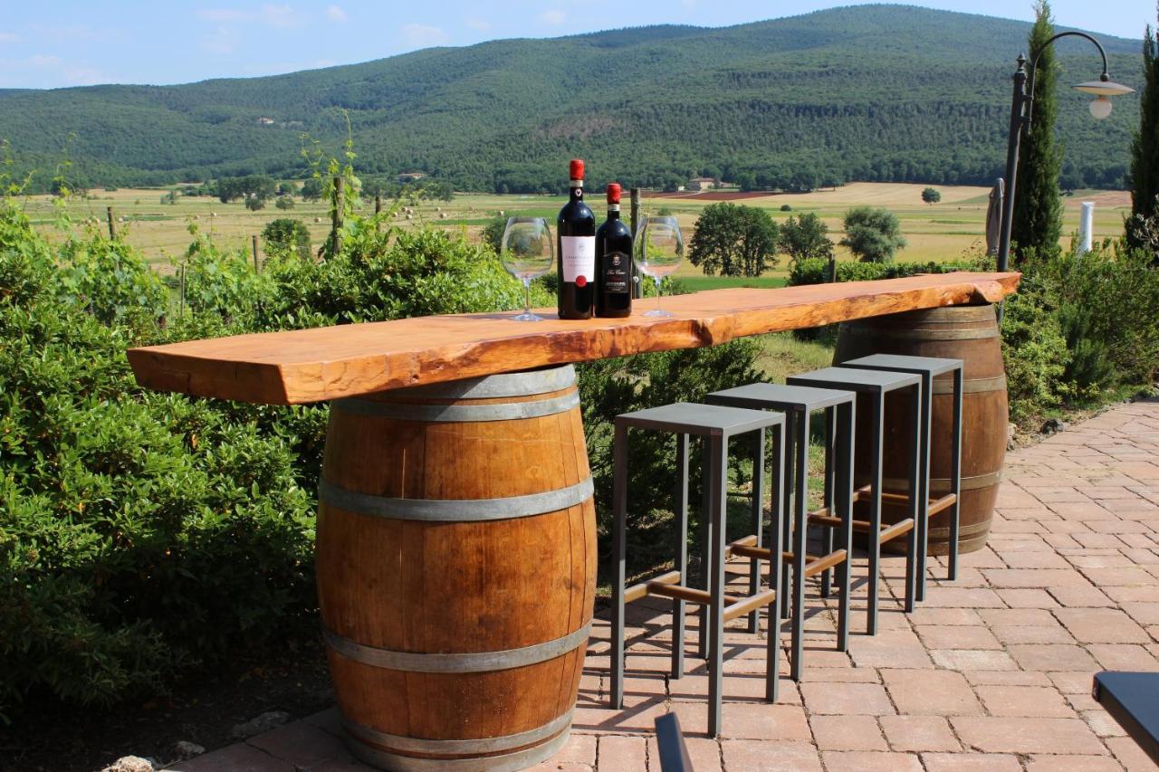 Il Colombaio Winery & Rooms Монтериджони Екстериор снимка
