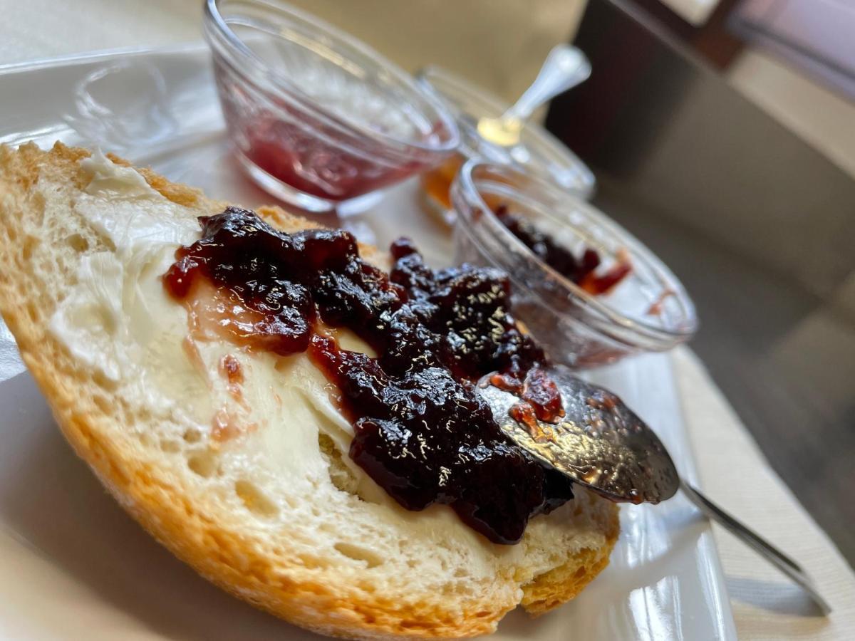 Il Colombaio Winery & Rooms Монтериджони Екстериор снимка