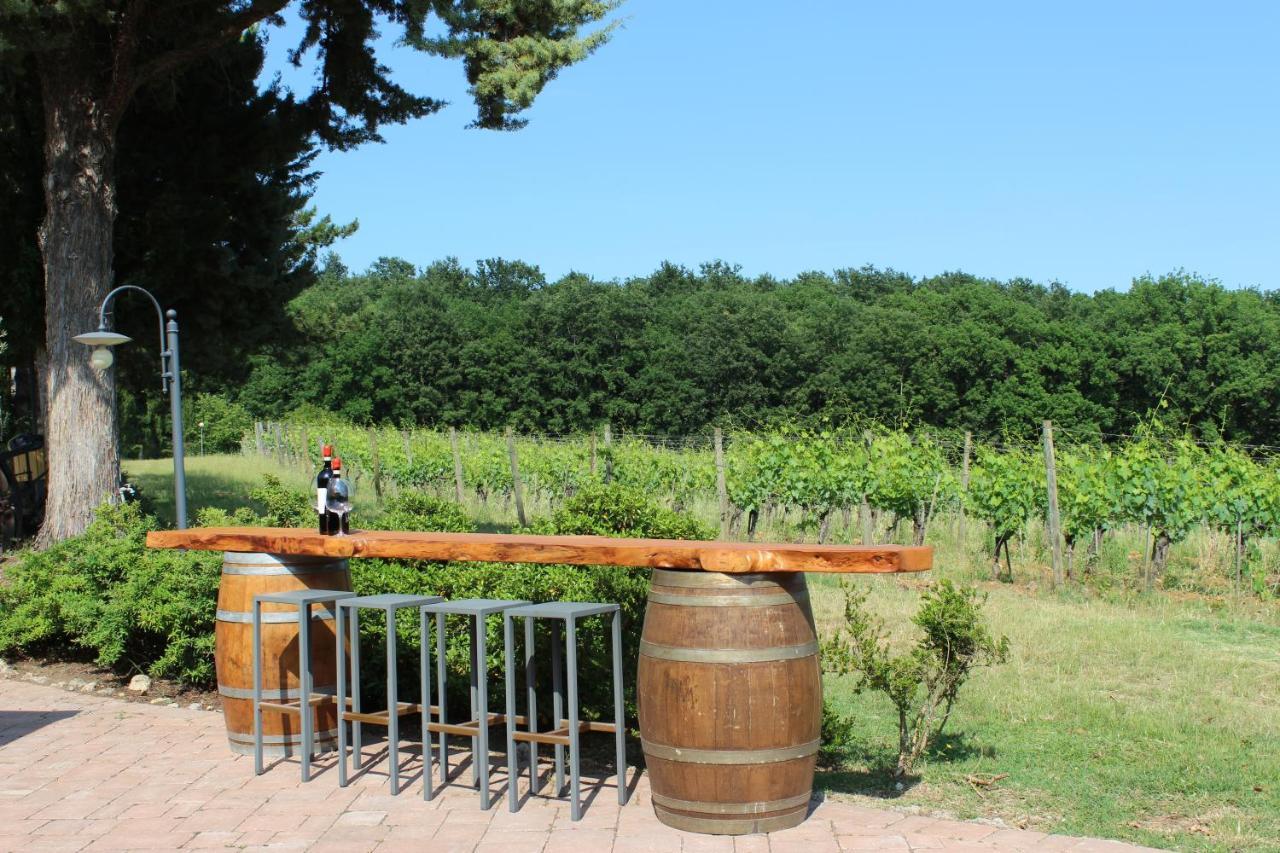 Il Colombaio Winery & Rooms Монтериджони Екстериор снимка