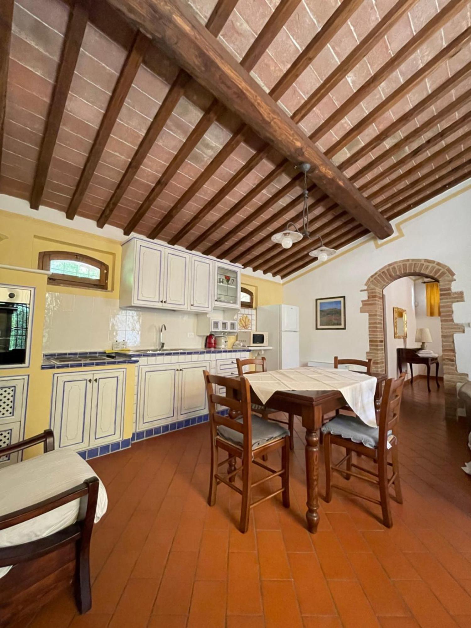 Il Colombaio Winery & Rooms Монтериджони Екстериор снимка