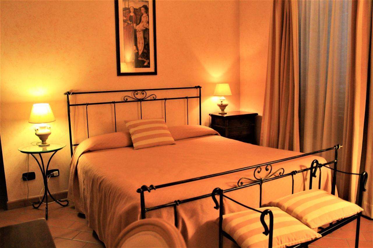 Il Colombaio Winery & Rooms Монтериджони Екстериор снимка