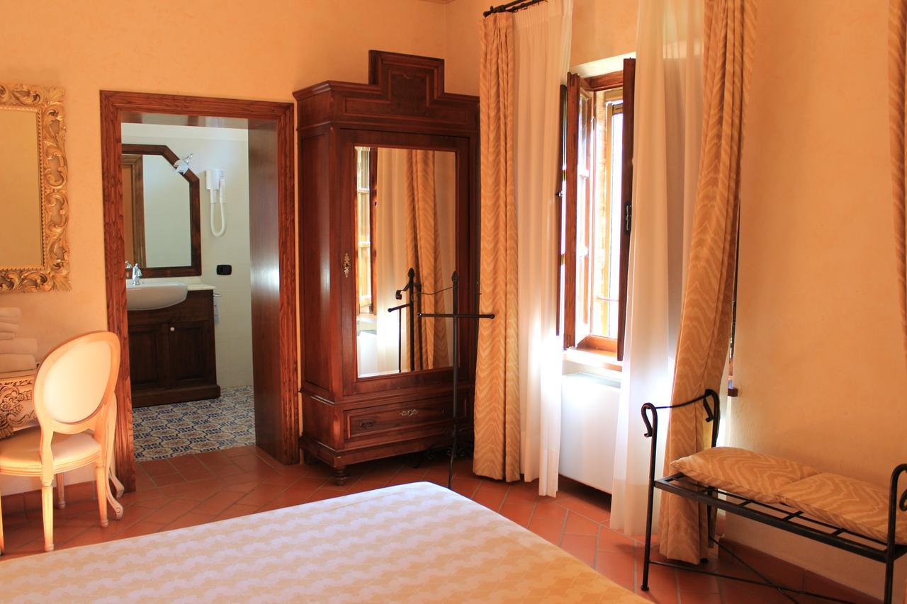 Il Colombaio Winery & Rooms Монтериджони Екстериор снимка