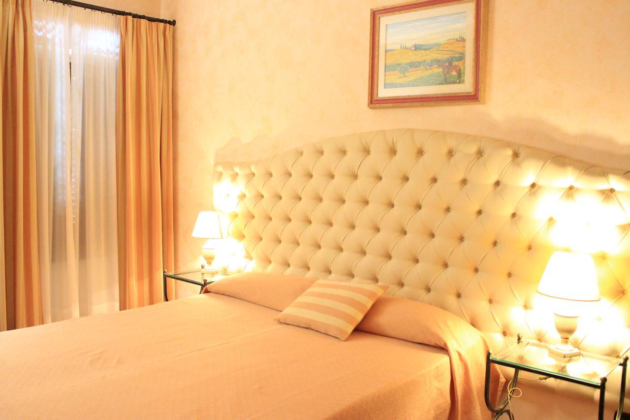 Il Colombaio Winery & Rooms Монтериджони Екстериор снимка