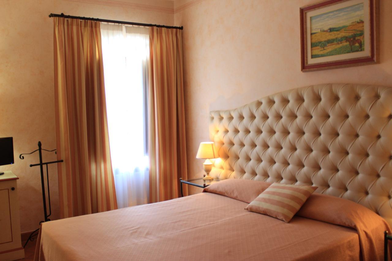 Il Colombaio Winery & Rooms Монтериджони Екстериор снимка