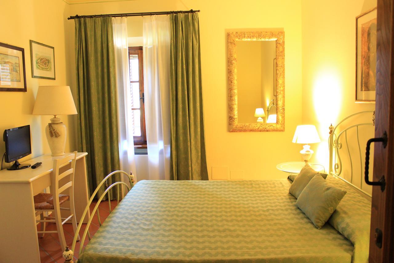 Il Colombaio Winery & Rooms Монтериджони Екстериор снимка