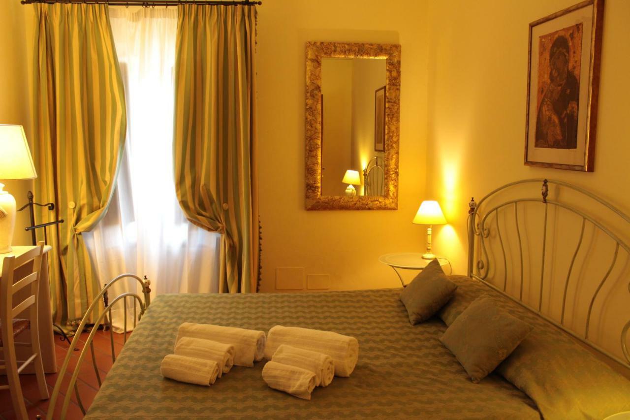 Il Colombaio Winery & Rooms Монтериджони Екстериор снимка